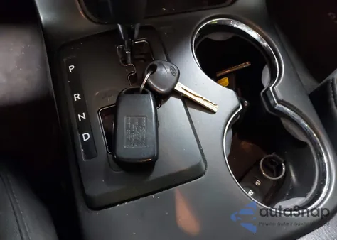 2011 Kia Sorento Lx z USA, uszkodzony, nr VIN 5XYKT4A10BG089404